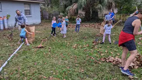 kids_yard_care